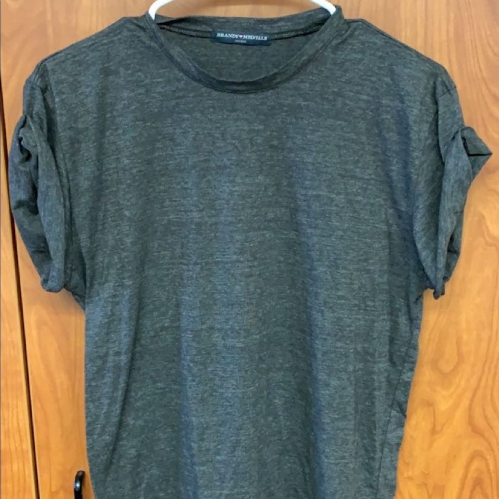 brandy melville (NWOT) gray tshirt